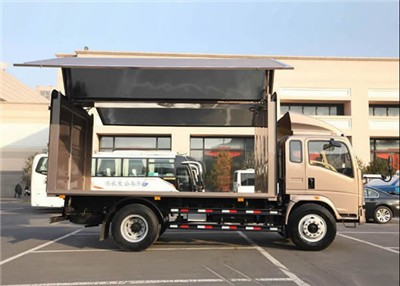 HOWO 16T Wing Van Truck