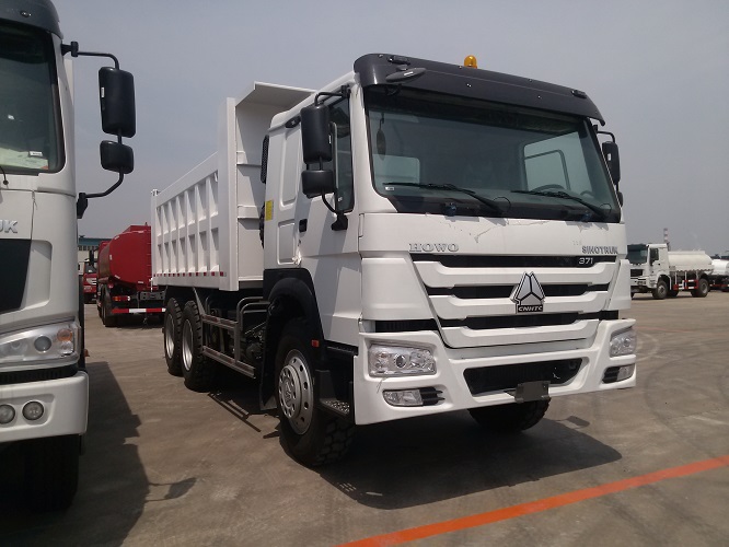 sinotruck howo 6*4 tipper truck